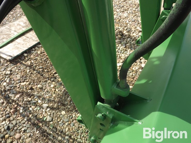 john-deere-148-image-18