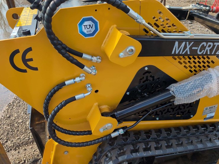 agt-mini-crawler-skid-steer-mx-crt23-*-front-light-bracket-damage-review-photos-image-10