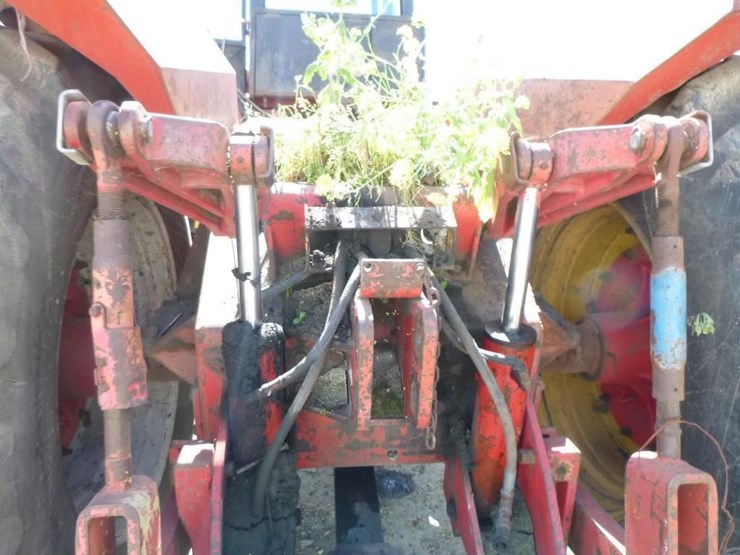 1982-versatile-875-image-20