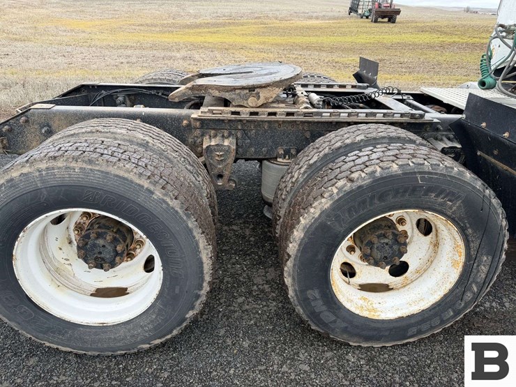 1998-volvo-wca-tractor-truck---reardan,-wa-image-45