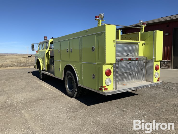 1979-ford-900-image-7