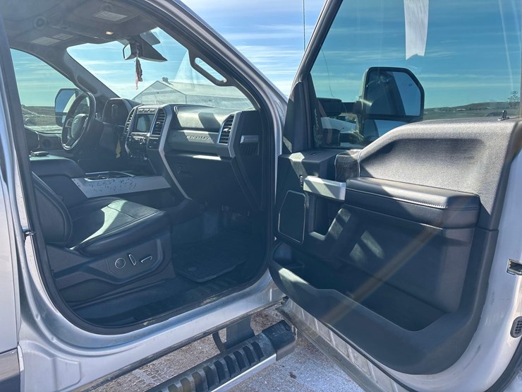 2017-ford-f250-image-13