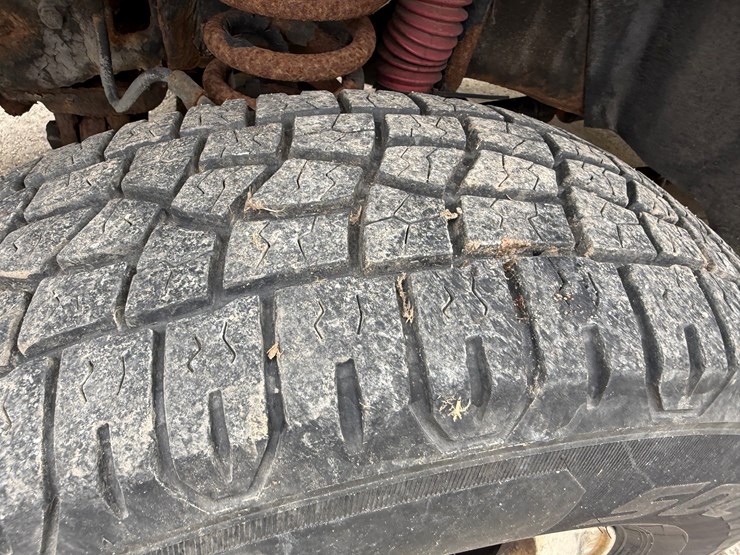 2010-ford-f350-image-25