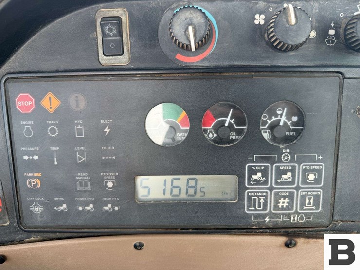 1995-john-deere-8300-image-89