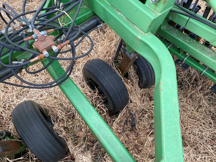 great-plains-solid-stand-30-image-26