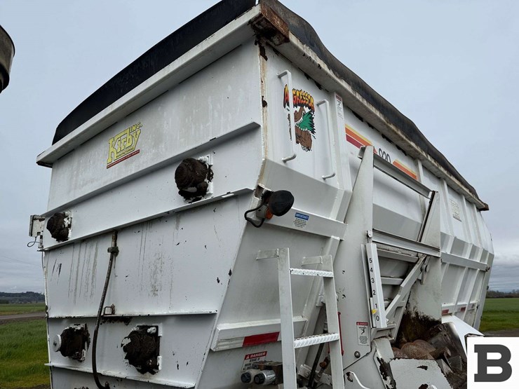 1996-volvo-wx-feed-truck---albany,-or-image-22