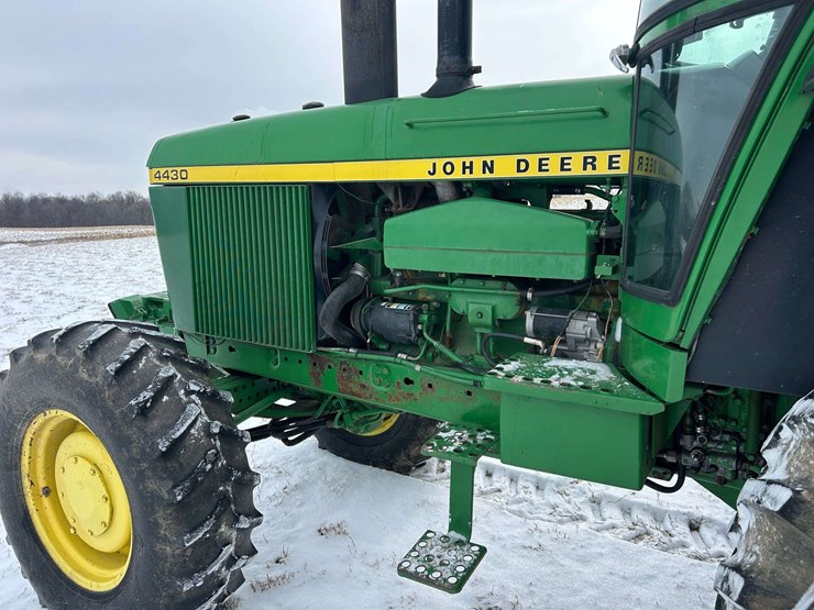 1977-john-deere-4630-image-15