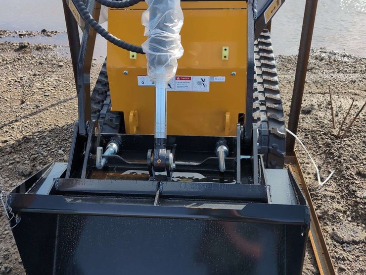 agt-mini-crawler-skid-steer-mx-mrt14-image-3