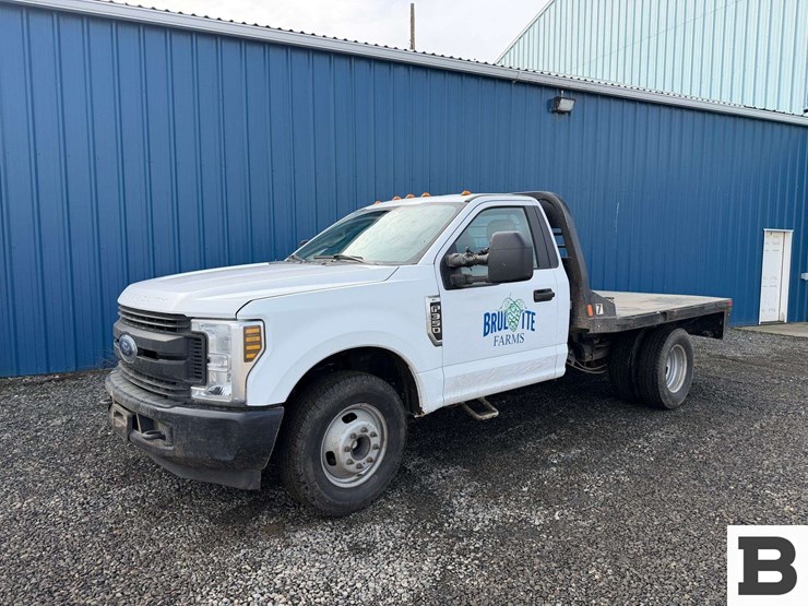 2019-ford-f350-image-4