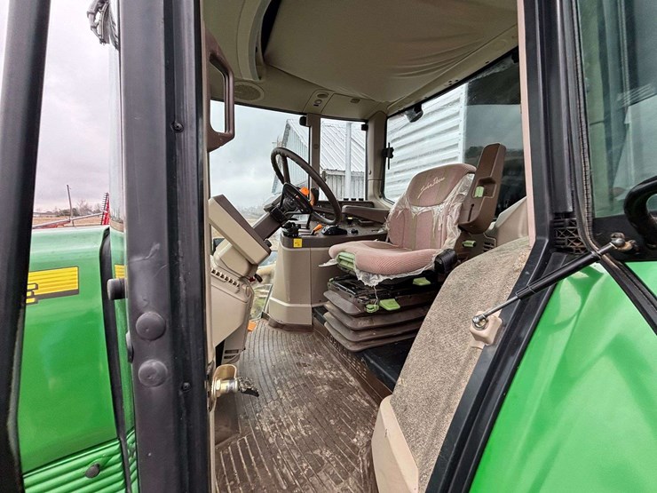 2003-john-deere-6420-image-12
