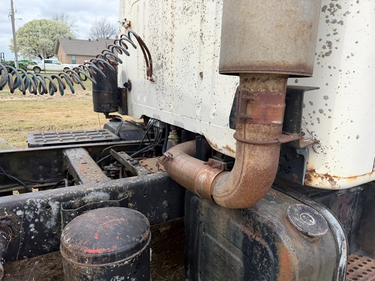 #41247-•-inop-1978-international-f-2275-daycab-truck-image-36