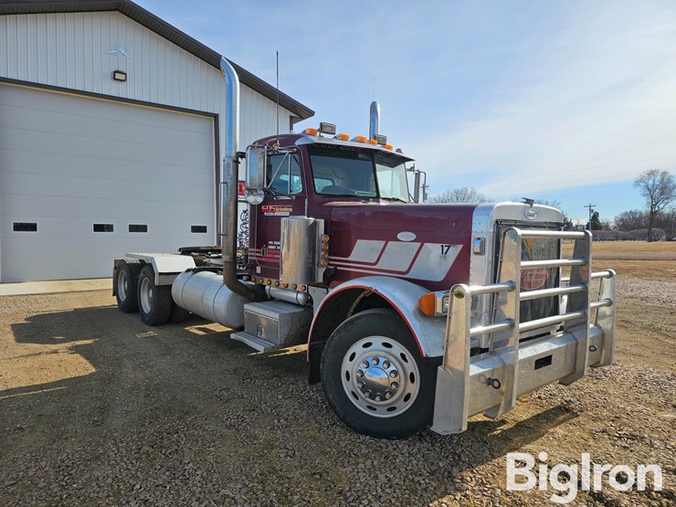 1996-peterbilt-379-image-3