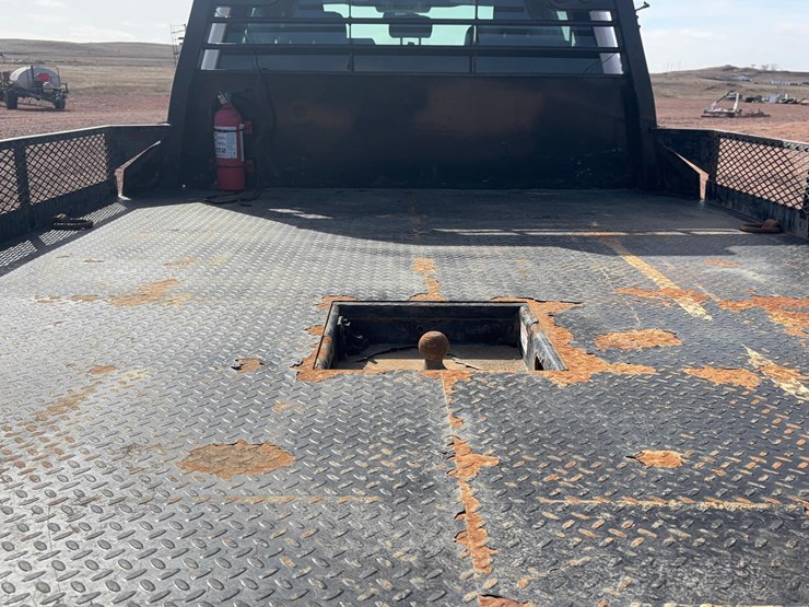 2017-ford-f550-image-9