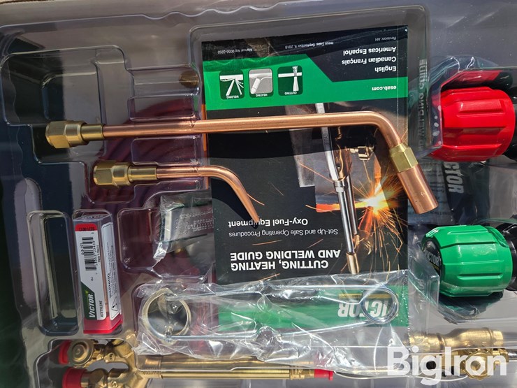 victor-torch-set-image-12