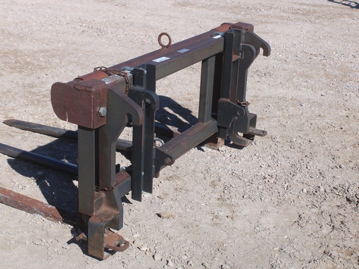 #2070-•-uro-or-bidirectional-mount-pallet-forks-image-9
