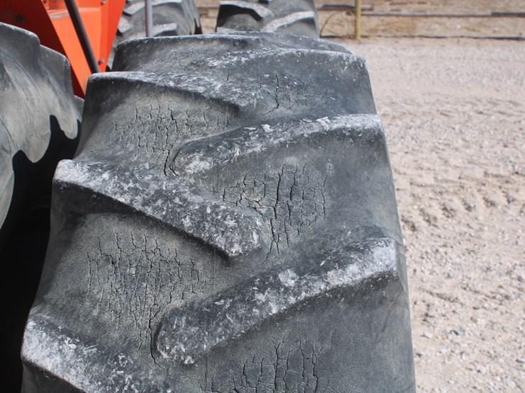 #1015-•-case-4490-tractor-image-15