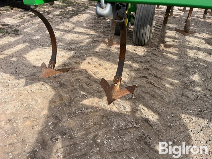 john-deere-2210-image-14