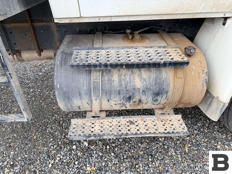 2007-international-durastar-4400-image-31