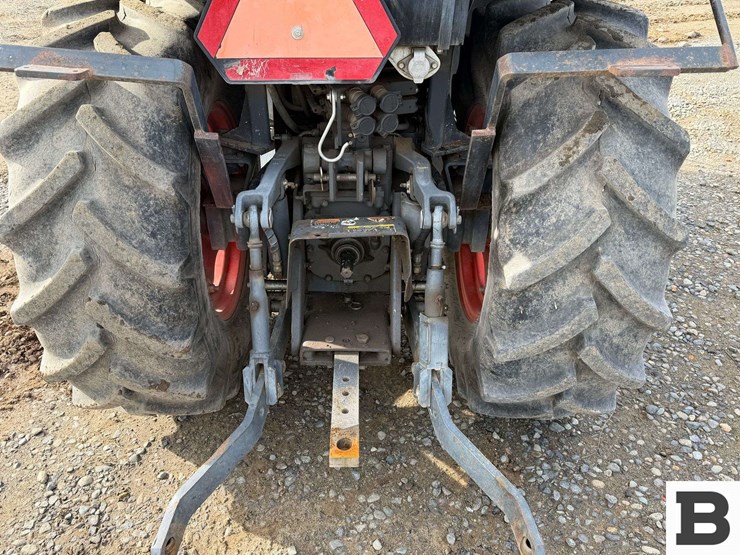 2014-kubota-m8540hd-image-17