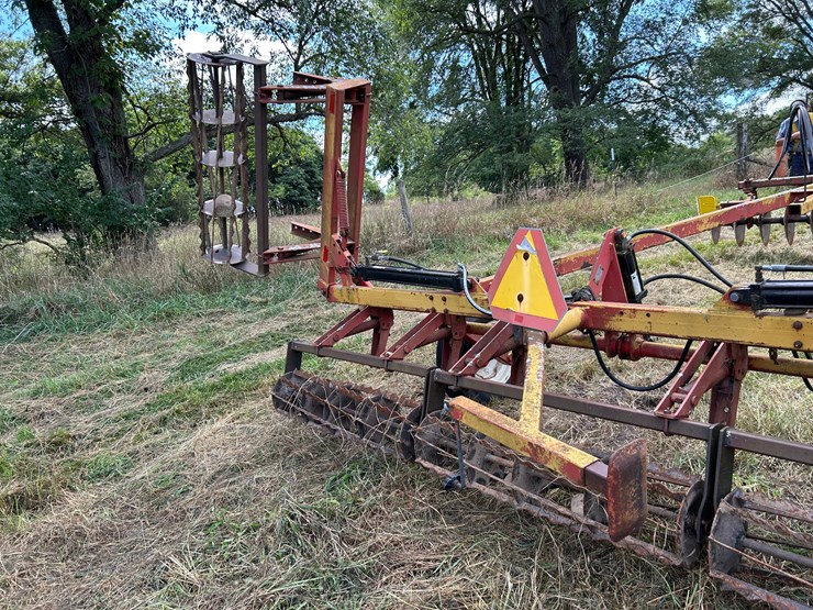 unverferth--single-basket-crumbler-image-5