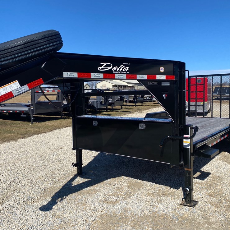 #1110 • 2025 Delta Gooseneck Trailer (Has WI Title) (Helenville, WI)