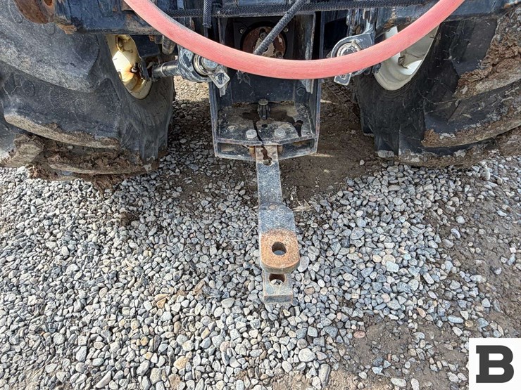 2008-new-holland-tn85fa-image-19