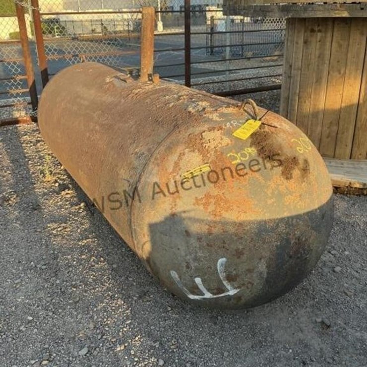 STEEL UNDERGROUND TANK