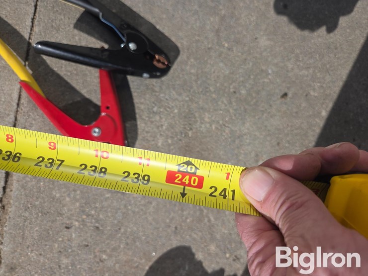 jumper-cables-image-11