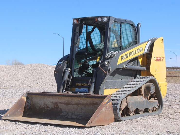 2021-new-holland-c327-image-1