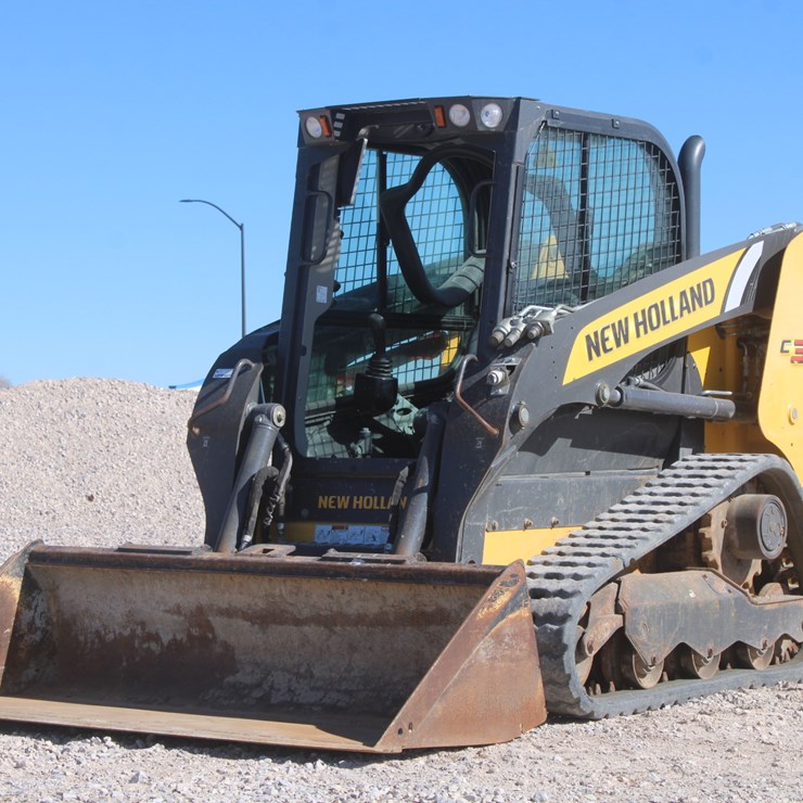 2021 NEW HOLLAND C327