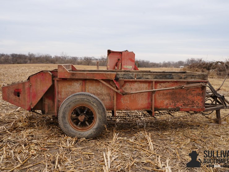 machine-shop-inc-180-manure-spreader-image-4