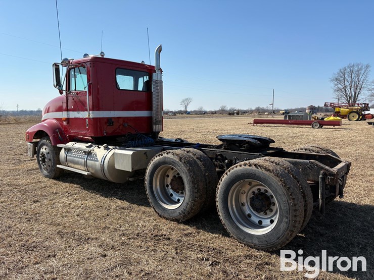 1990-international-9400-eagle-image-7