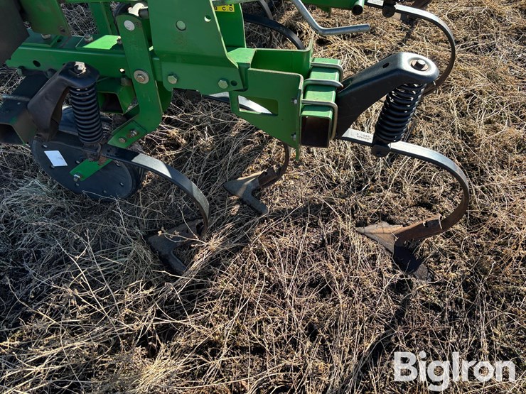 john-deere-856-image-9