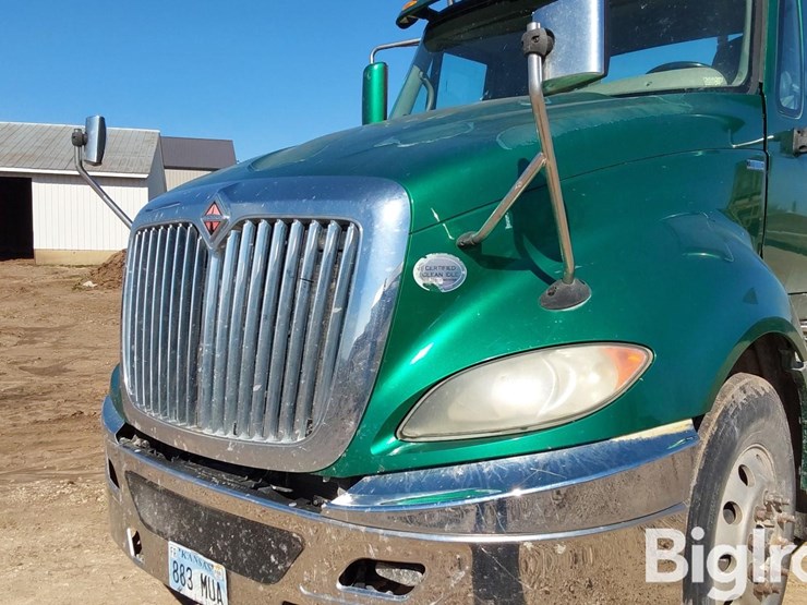 2011-international-prostar-image-11