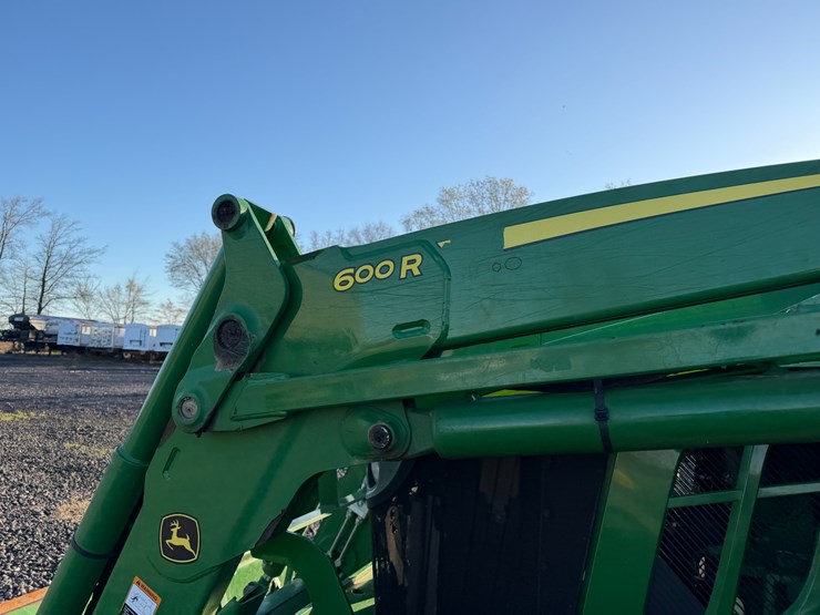 2017-john-deere-6120m-image-26