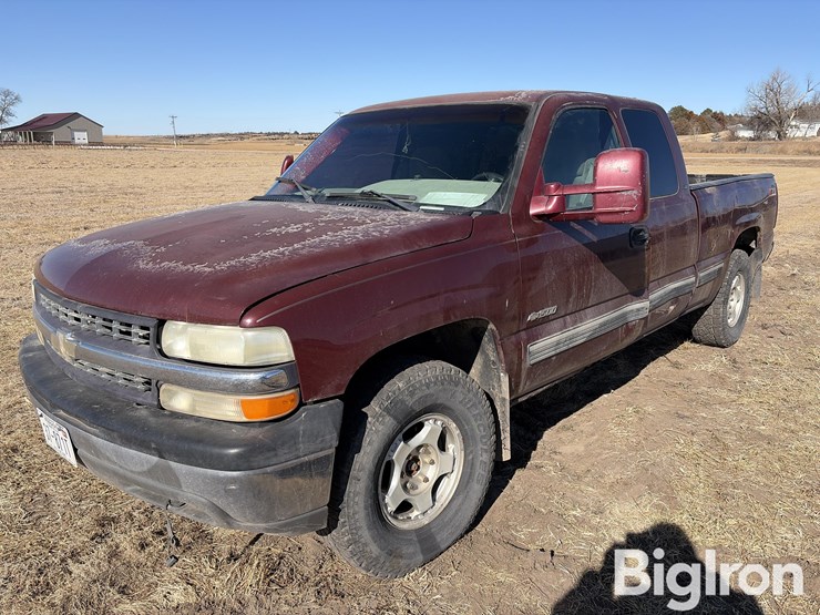 2000-chevrolet-silverado-1500-z71-image-1