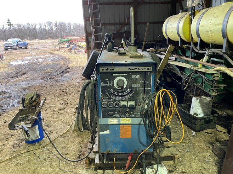 1980-miller-trailblazer-55d-image-4