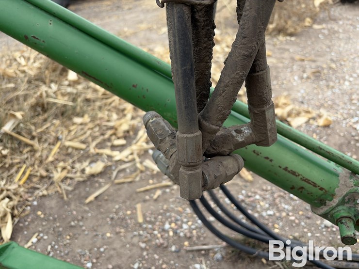 john-deere-148-image-9