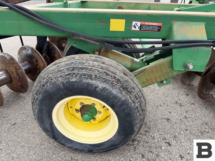 john-deere-650-image-36