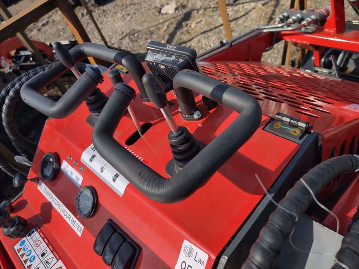 agt-mini-crawler-skid-steer-red---ysrt14-image-8