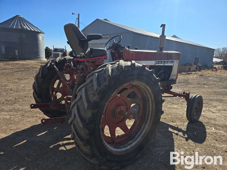 1965-international-656-image-5