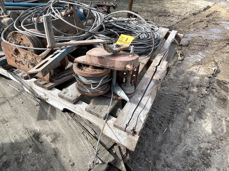 #7250-•-silo-unloader-and-winches-image-6