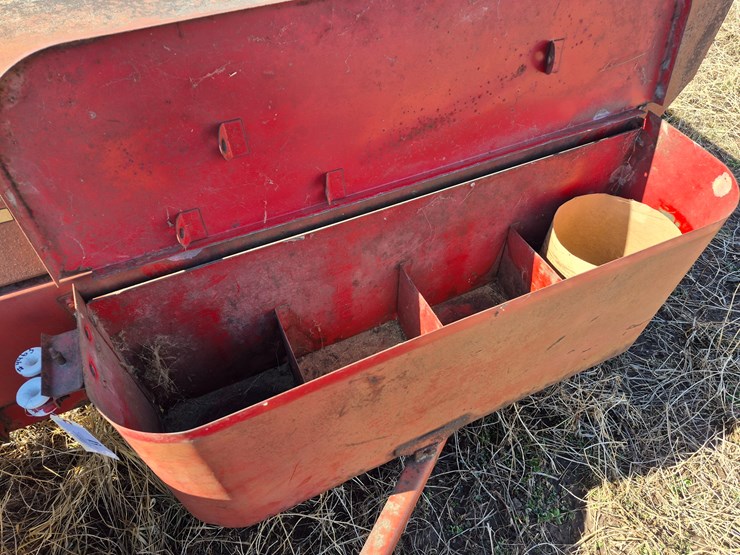 new-holland-268-image-12