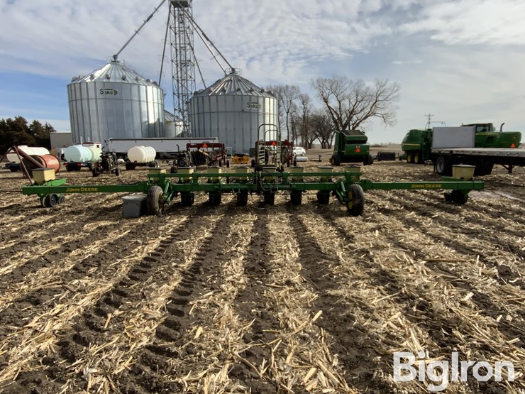 john-deere-37-image-2