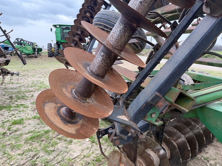 john-deere-25-image-54