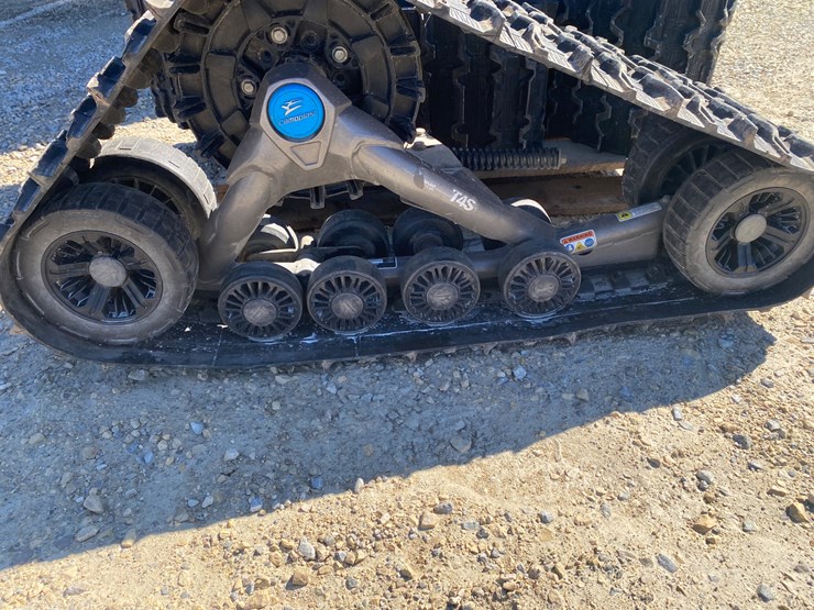 john-deere-gator-image-2