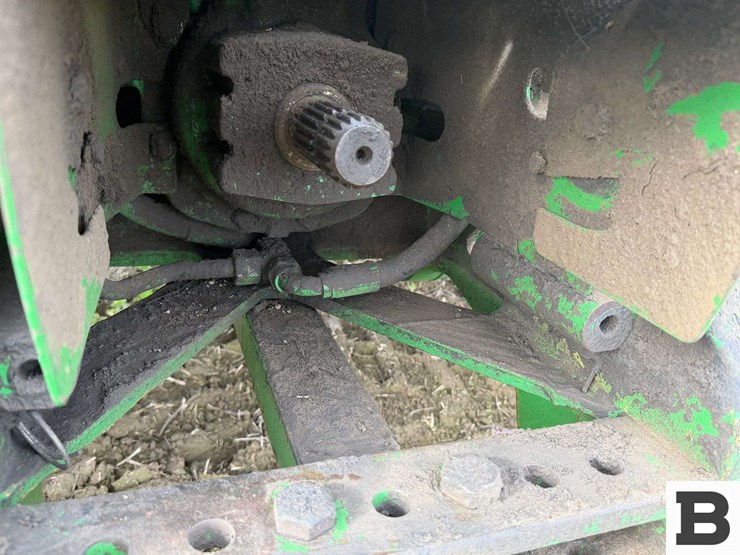 1995-john-deere-8300-image-45