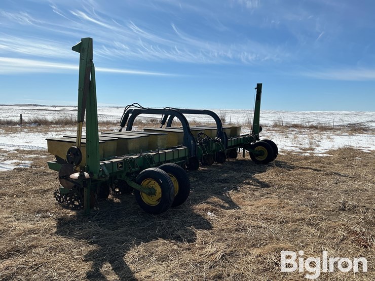 john-deere-7100-image-3