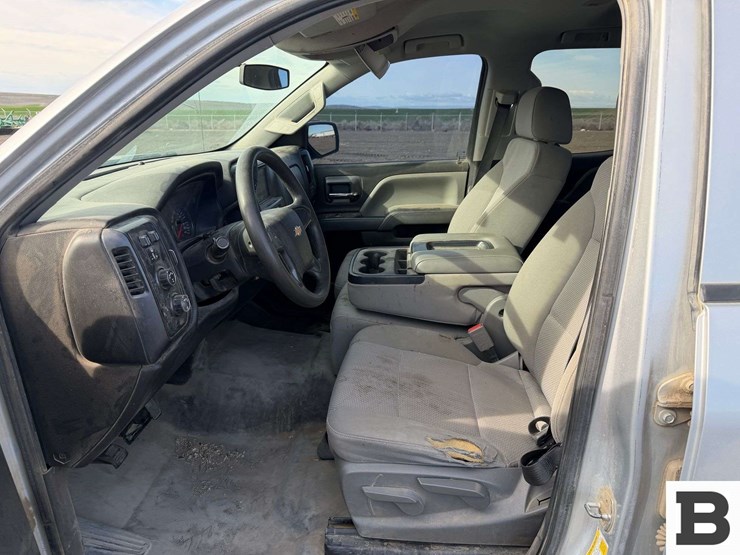 2018-chevrolet-silverado-1500-image-24