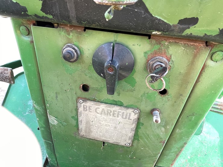 john-deere-4020-image-37